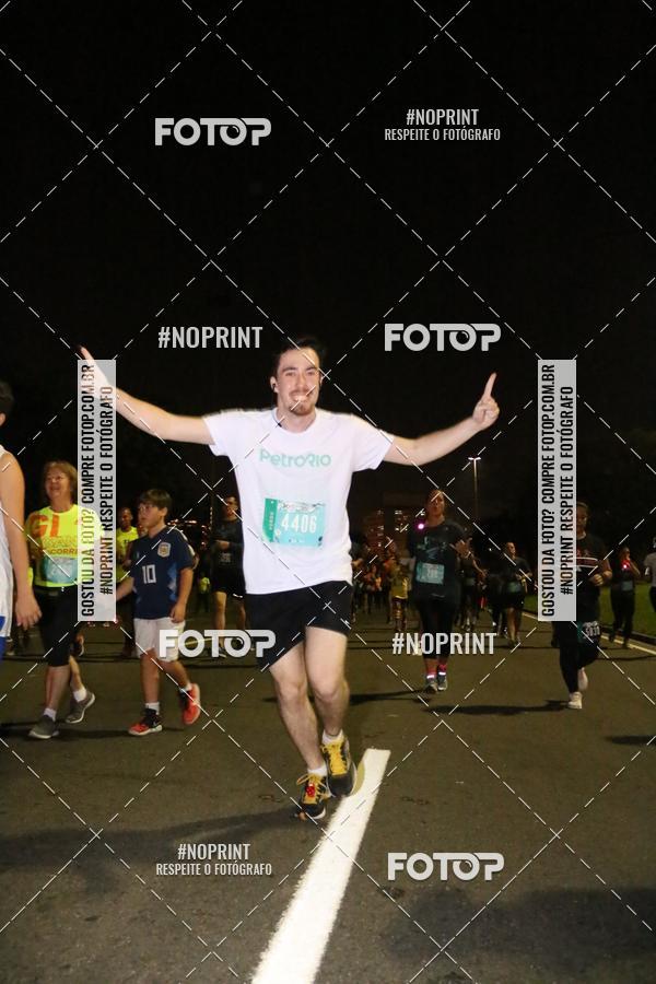 Buy your photos of the eventNight Run 2019 - Pop - Rio de Janeiro on Fotop