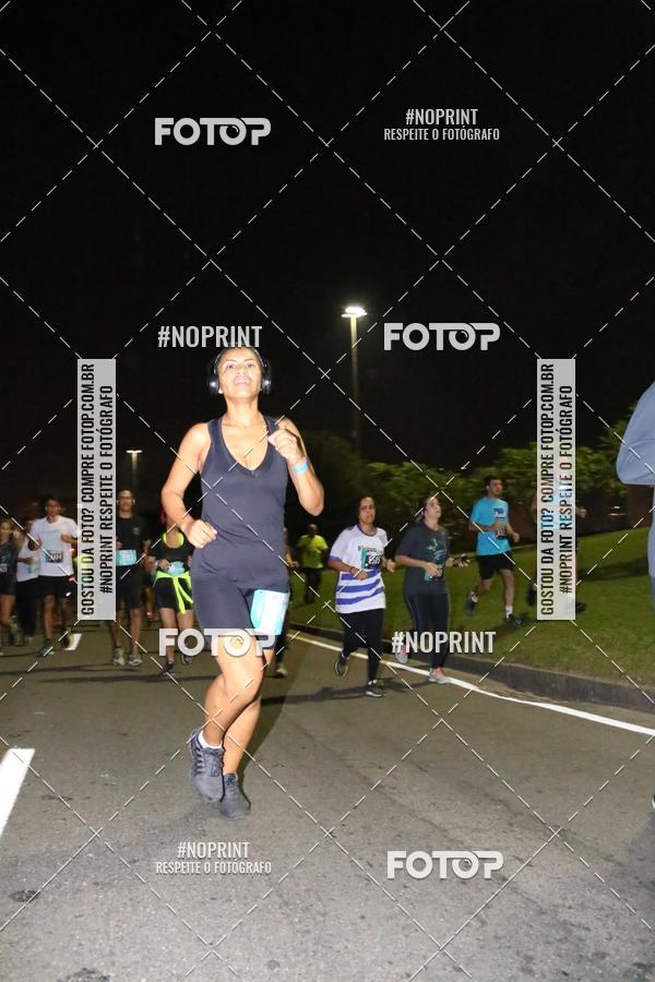 Buy your photos of the eventNight Run 2019 - Pop - Rio de Janeiro on Fotop