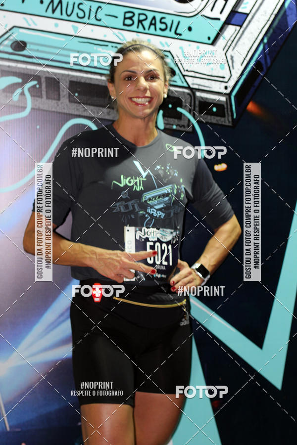 Buy your photos of the eventNight Run 2019 - Pop - Rio de Janeiro on Fotop