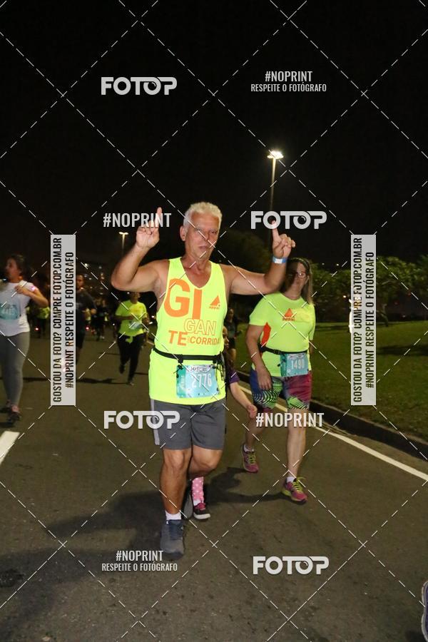 Buy your photos of the eventNight Run 2019 - Pop - Rio de Janeiro on Fotop