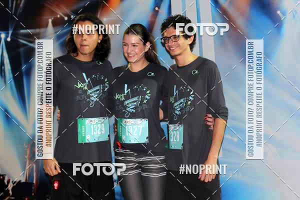 Buy your photos of the eventNight Run 2019 - Pop - Rio de Janeiro on Fotop