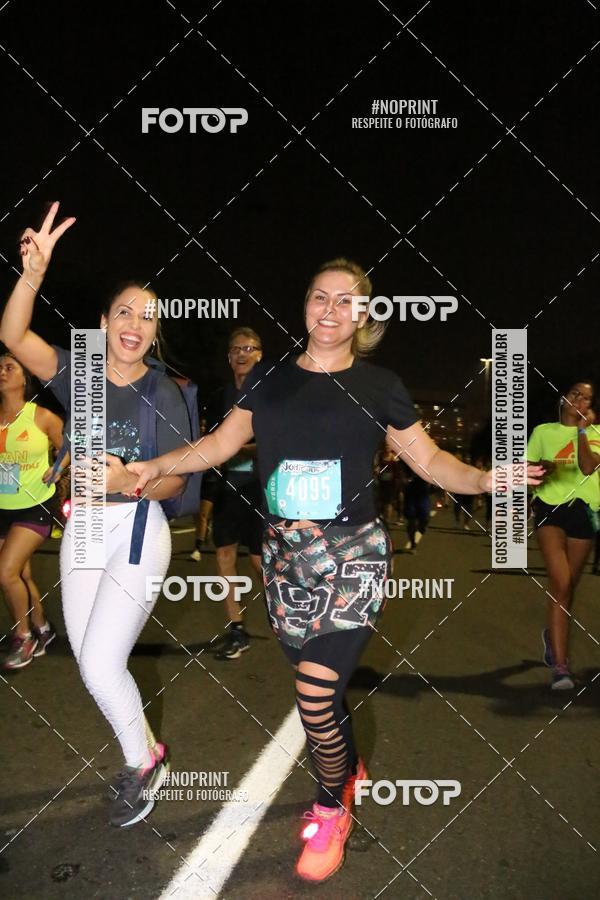 Buy your photos of the eventNight Run 2019 - Pop - Rio de Janeiro on Fotop