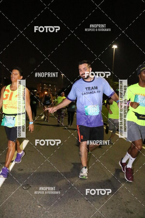 Buy your photos of the eventNight Run 2019 - Pop - Rio de Janeiro on Fotop