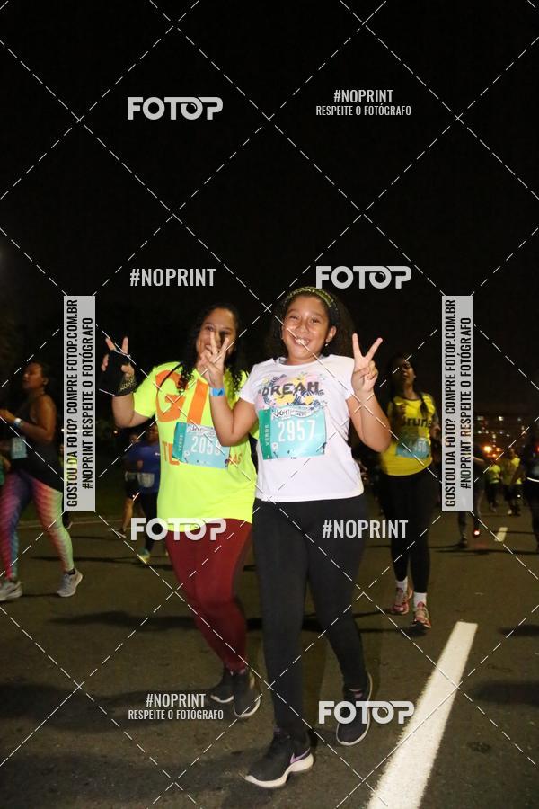 Buy your photos of the eventNight Run 2019 - Pop - Rio de Janeiro on Fotop