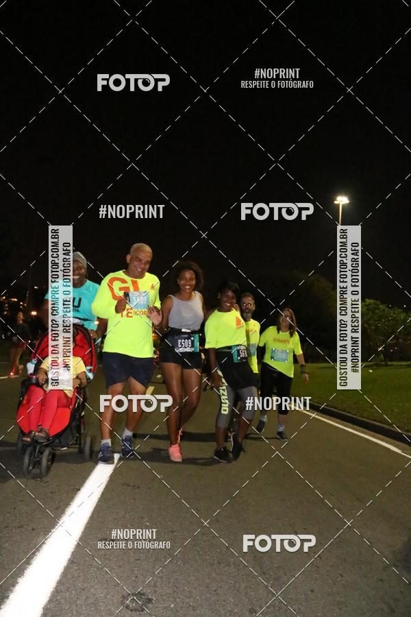 Buy your photos of the eventNight Run 2019 - Pop - Rio de Janeiro on Fotop