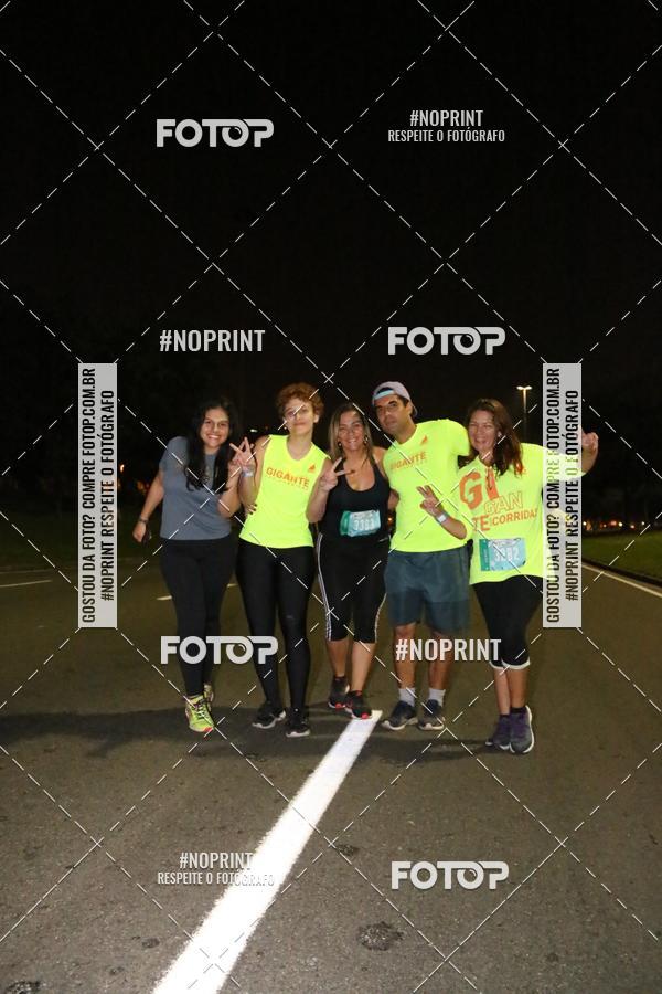 Buy your photos of the eventNight Run 2019 - Pop - Rio de Janeiro on Fotop