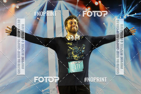 Buy your photos of the eventNight Run 2019 - Pop - Rio de Janeiro on Fotop