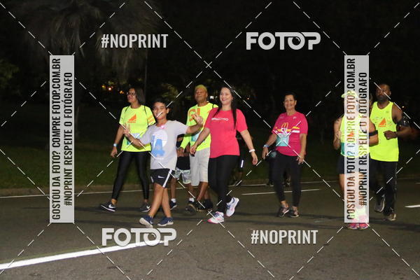 Buy your photos of the eventNight Run 2019 - Pop - Rio de Janeiro on Fotop
