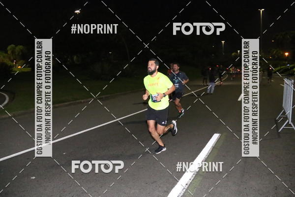 Buy your photos of the eventNight Run 2019 - Pop - Rio de Janeiro on Fotop