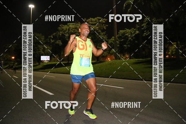 Buy your photos of the eventNight Run 2019 - Pop - Rio de Janeiro on Fotop