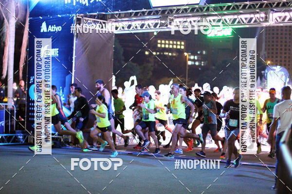 Buy your photos of the eventNight Run 2019 - Pop - Rio de Janeiro on Fotop