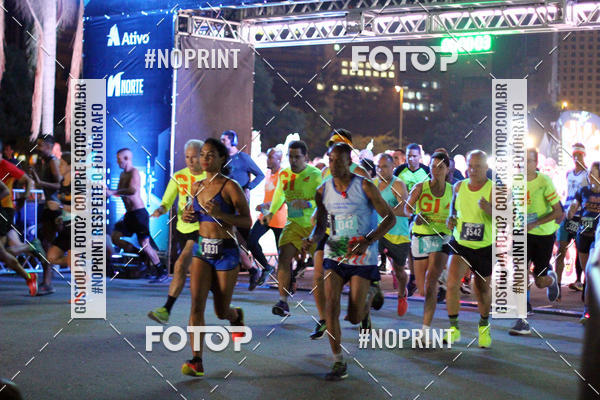 Buy your photos of the eventNight Run 2019 - Pop - Rio de Janeiro on Fotop