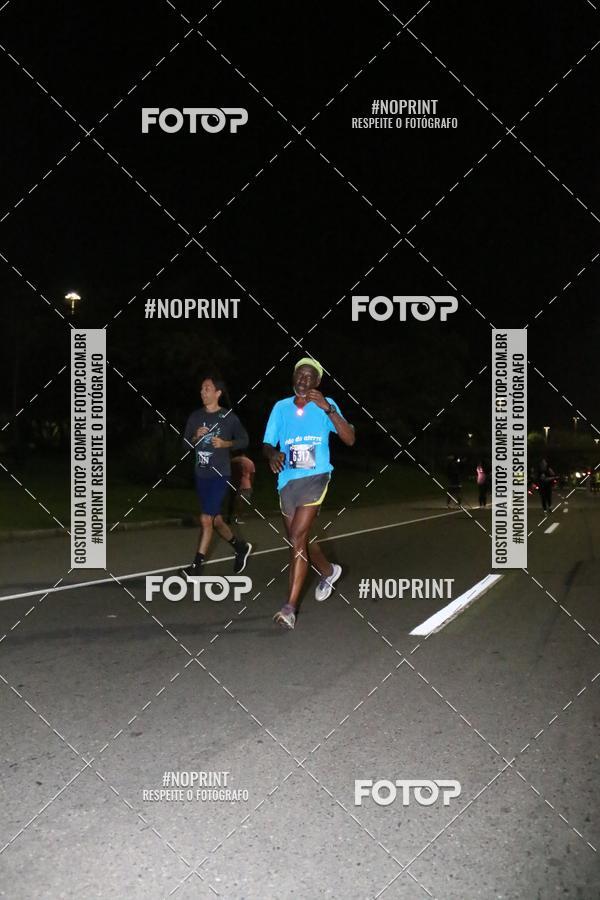Buy your photos of the eventNight Run 2019 - Pop - Rio de Janeiro on Fotop