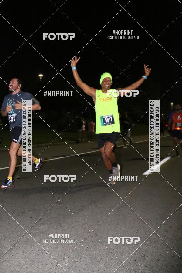 Buy your photos of the eventNight Run 2019 - Pop - Rio de Janeiro on Fotop