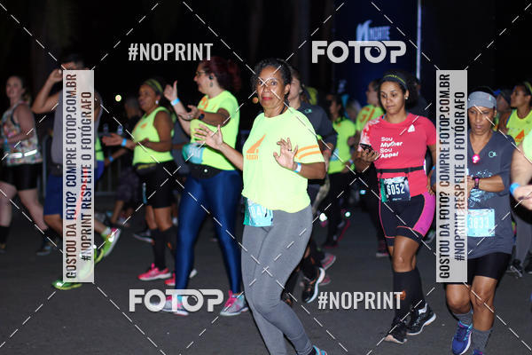 Buy your photos of the eventNight Run 2019 - Pop - Rio de Janeiro on Fotop