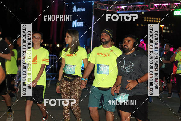 Buy your photos of the eventNight Run 2019 - Pop - Rio de Janeiro on Fotop