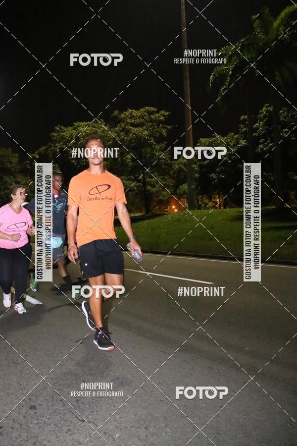 Buy your photos of the eventNight Run 2019 - Pop - Rio de Janeiro on Fotop