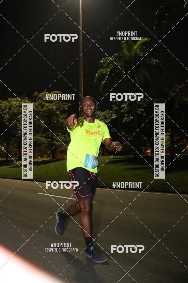 Buy your photos of the eventNight Run 2019 - Pop - Rio de Janeiro on Fotop