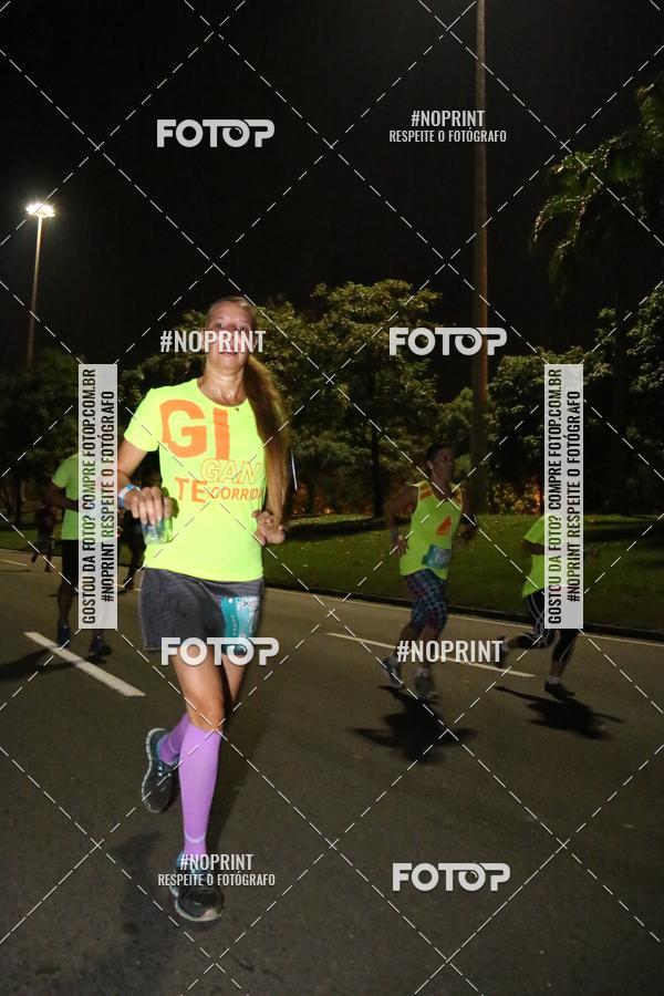 Buy your photos of the eventNight Run 2019 - Pop - Rio de Janeiro on Fotop