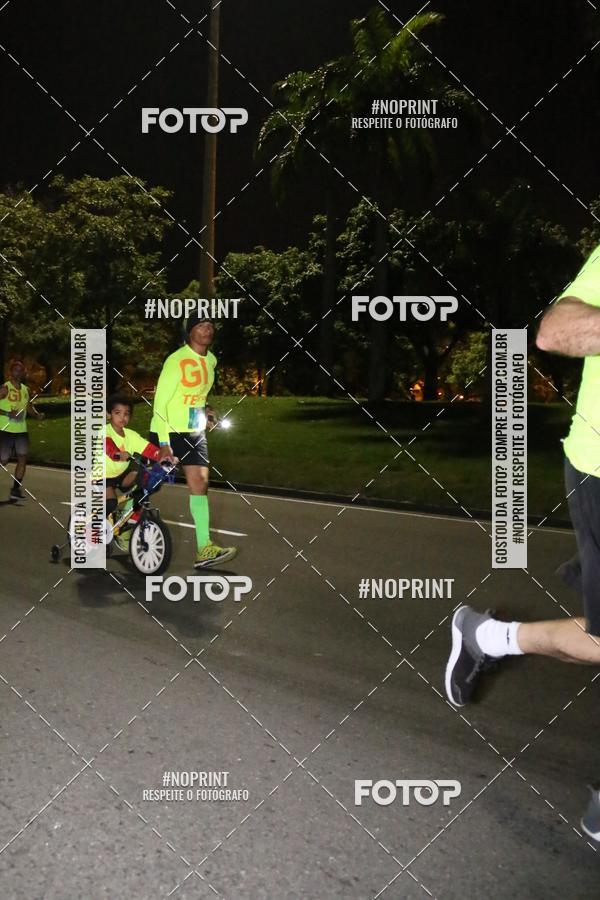Buy your photos of the eventNight Run 2019 - Pop - Rio de Janeiro on Fotop