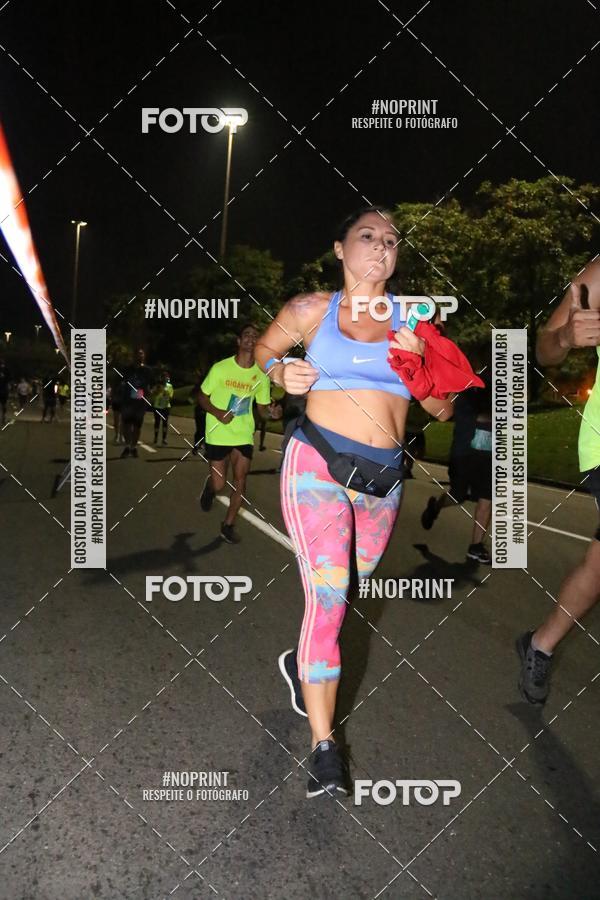 Buy your photos of the eventNight Run 2019 - Pop - Rio de Janeiro on Fotop