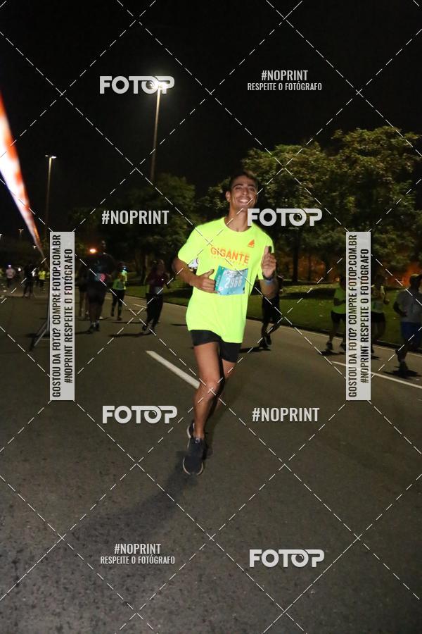 Buy your photos of the eventNight Run 2019 - Pop - Rio de Janeiro on Fotop