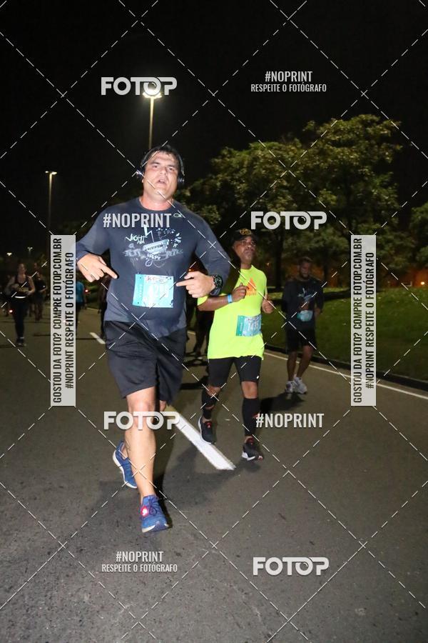 Buy your photos of the eventNight Run 2019 - Pop - Rio de Janeiro on Fotop