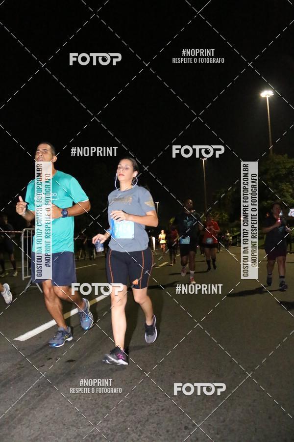 Buy your photos of the eventNight Run 2019 - Pop - Rio de Janeiro on Fotop