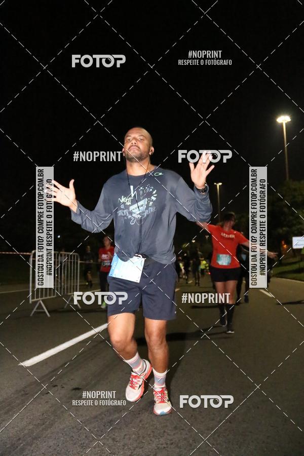 Buy your photos of the eventNight Run 2019 - Pop - Rio de Janeiro on Fotop