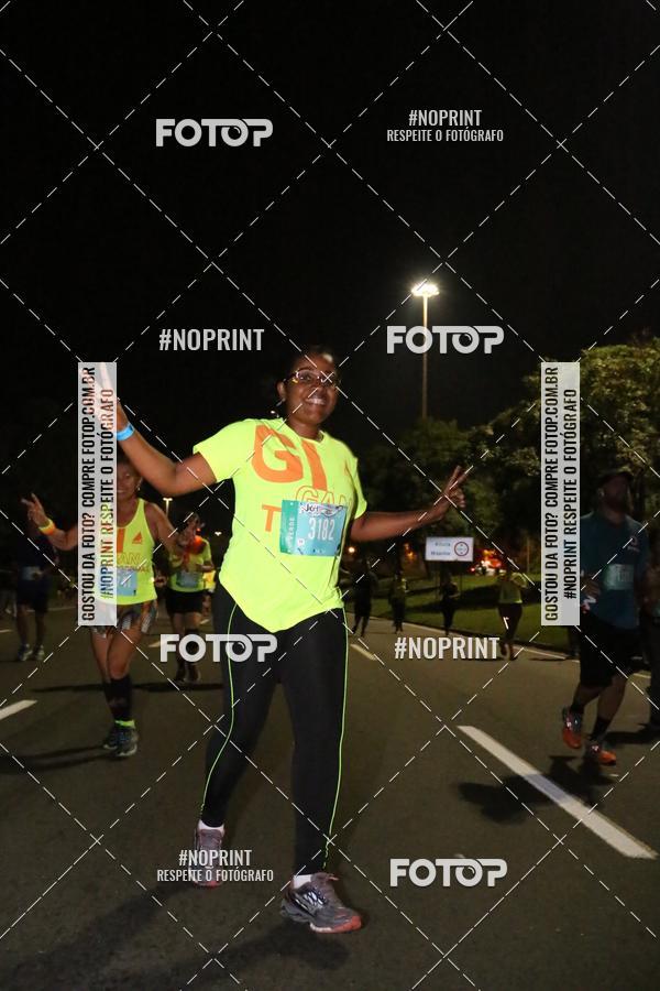 Buy your photos of the eventNight Run 2019 - Pop - Rio de Janeiro on Fotop