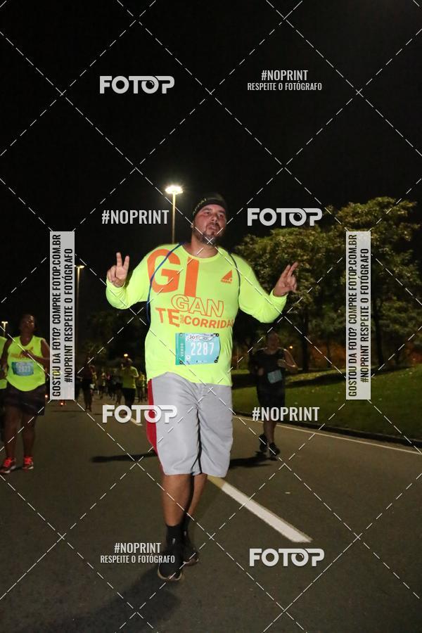Buy your photos of the eventNight Run 2019 - Pop - Rio de Janeiro on Fotop