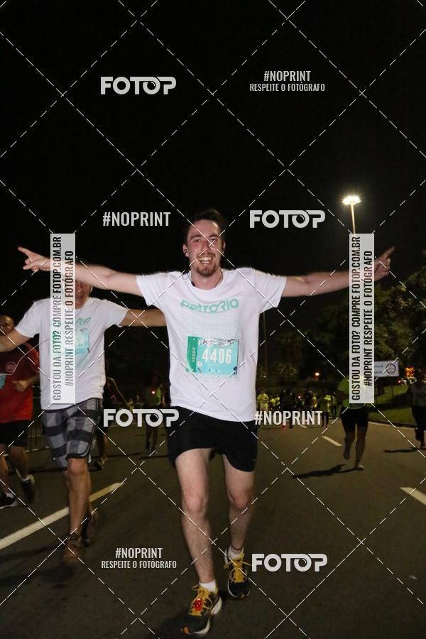 Buy your photos of the eventNight Run 2019 - Pop - Rio de Janeiro on Fotop