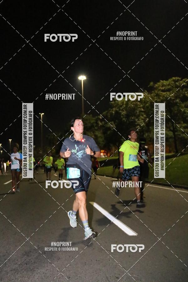 Buy your photos of the eventNight Run 2019 - Pop - Rio de Janeiro on Fotop
