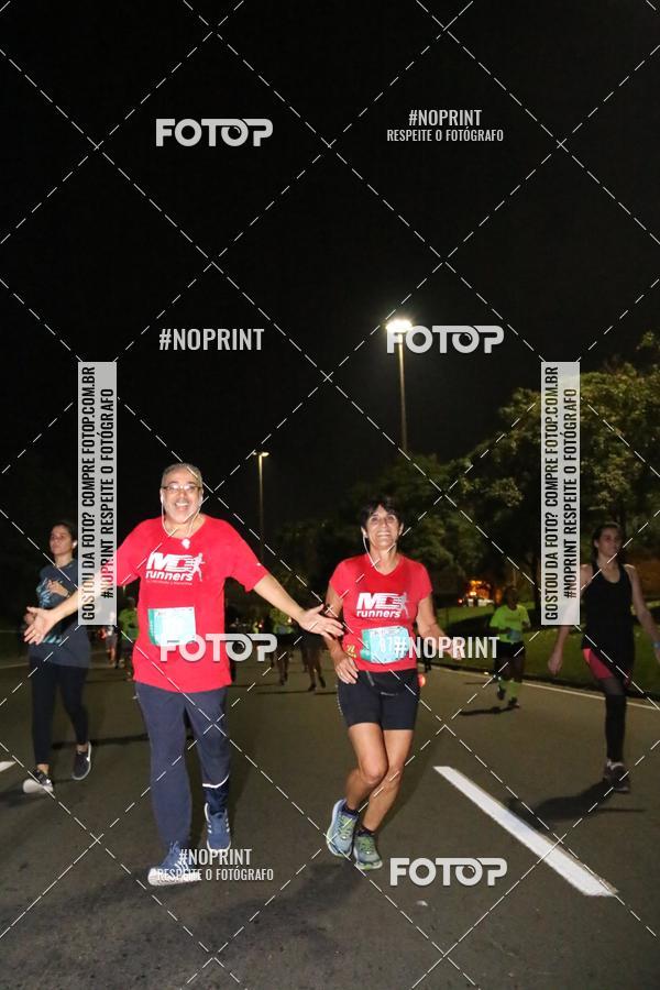 Buy your photos of the eventNight Run 2019 - Pop - Rio de Janeiro on Fotop