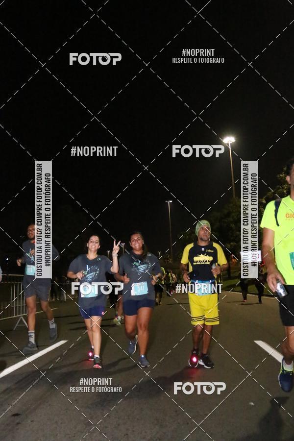 Buy your photos of the eventNight Run 2019 - Pop - Rio de Janeiro on Fotop