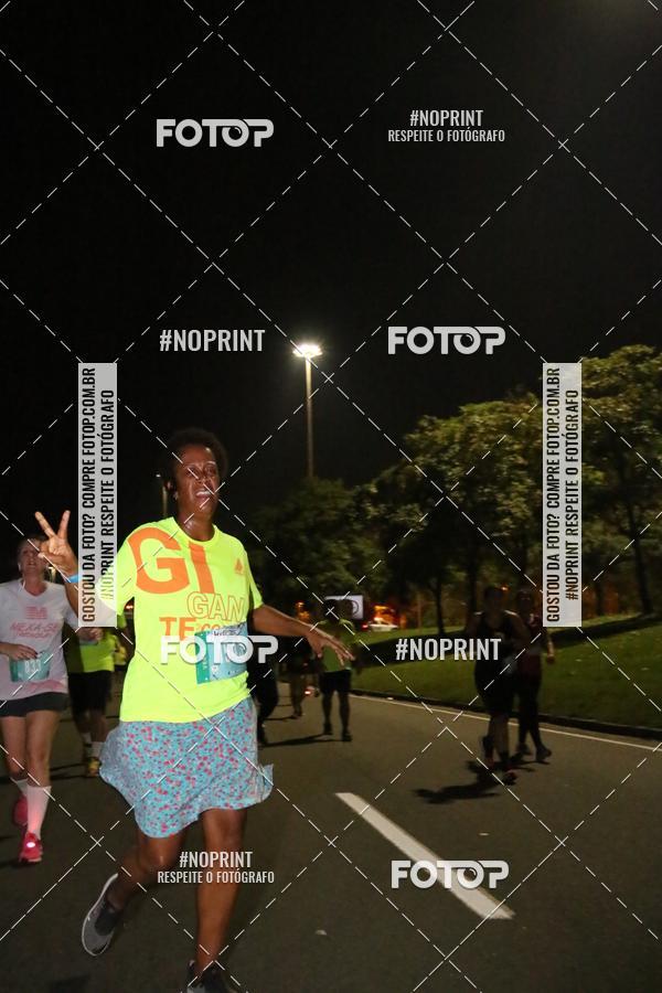 Buy your photos of the eventNight Run 2019 - Pop - Rio de Janeiro on Fotop