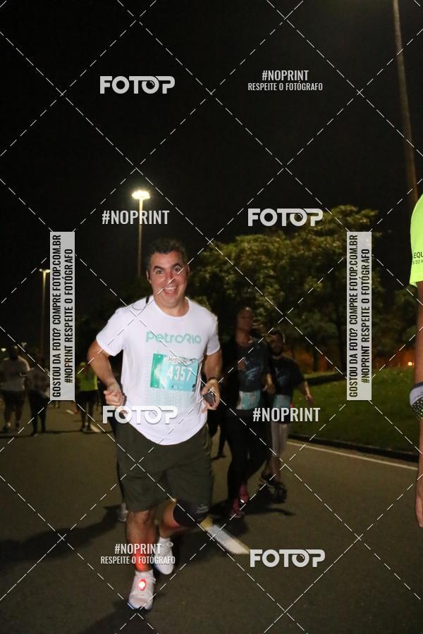 Buy your photos of the eventNight Run 2019 - Pop - Rio de Janeiro on Fotop