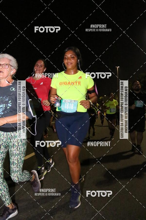 Buy your photos of the eventNight Run 2019 - Pop - Rio de Janeiro on Fotop