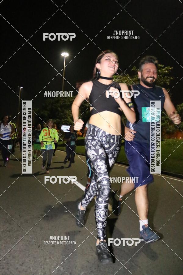 Buy your photos of the eventNight Run 2019 - Pop - Rio de Janeiro on Fotop