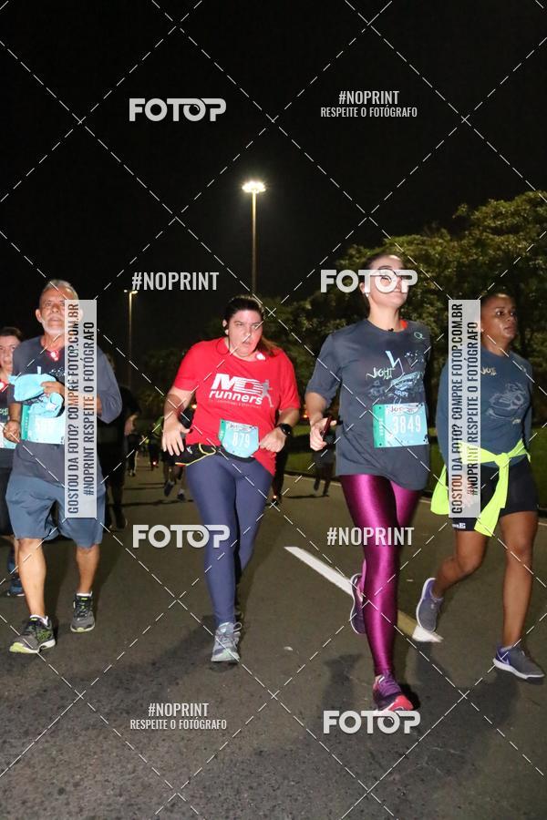 Buy your photos of the eventNight Run 2019 - Pop - Rio de Janeiro on Fotop