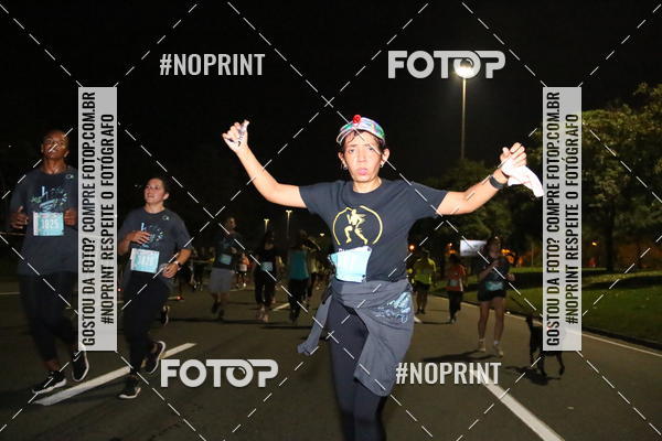 Buy your photos of the eventNight Run 2019 - Pop - Rio de Janeiro on Fotop
