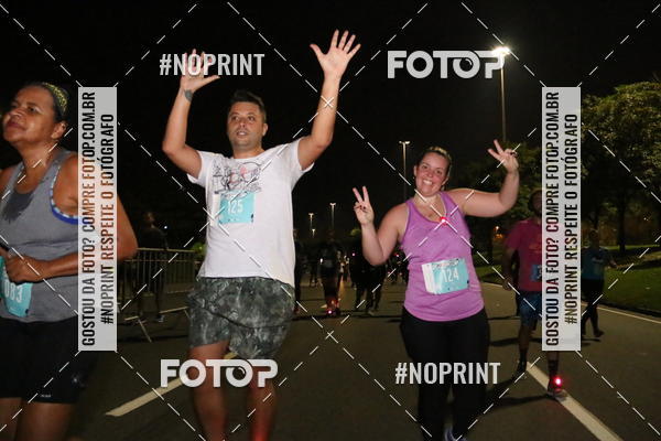 Buy your photos of the eventNight Run 2019 - Pop - Rio de Janeiro on Fotop