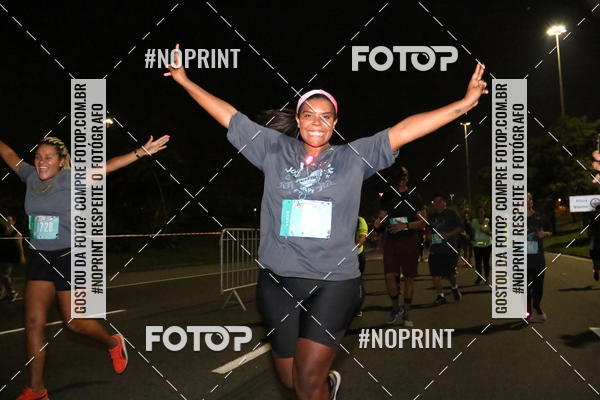 Buy your photos of the eventNight Run 2019 - Pop - Rio de Janeiro on Fotop
