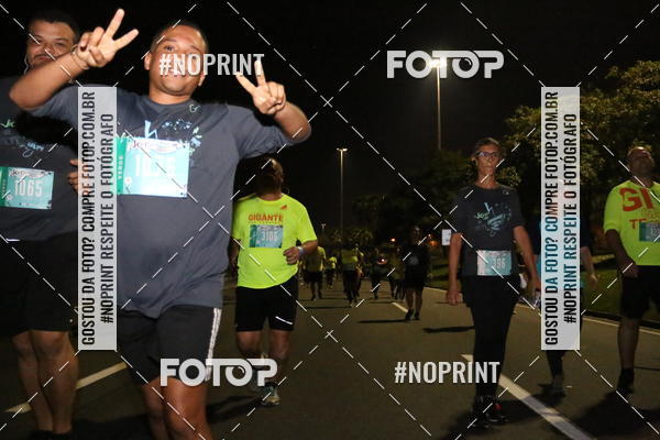 Buy your photos of the eventNight Run 2019 - Pop - Rio de Janeiro on Fotop