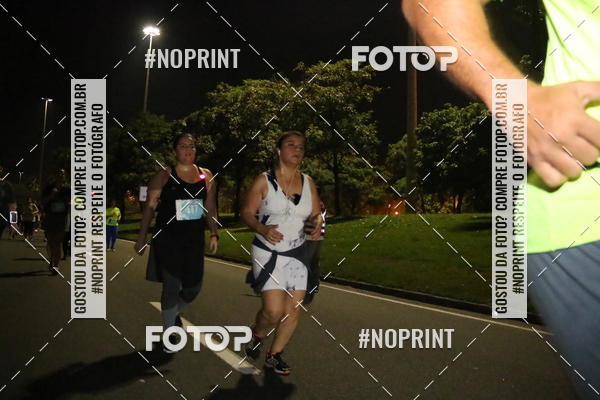 Buy your photos of the eventNight Run 2019 - Pop - Rio de Janeiro on Fotop