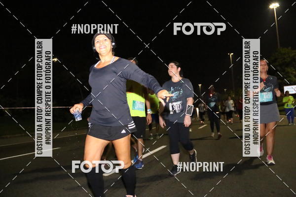 Buy your photos of the eventNight Run 2019 - Pop - Rio de Janeiro on Fotop