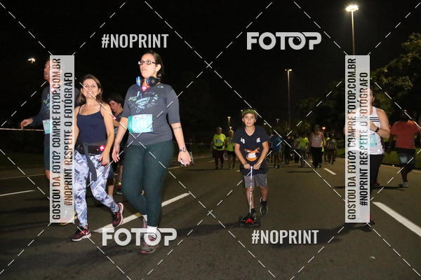 Buy your photos of the eventNight Run 2019 - Pop - Rio de Janeiro on Fotop