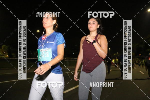 Buy your photos of the eventNight Run 2019 - Pop - Rio de Janeiro on Fotop