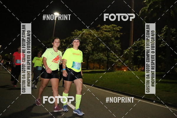 Buy your photos of the eventNight Run 2019 - Pop - Rio de Janeiro on Fotop