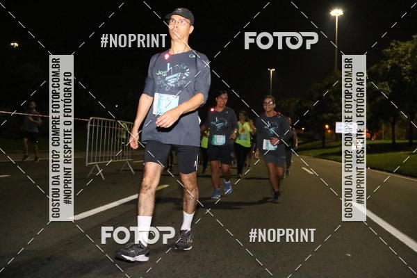 Buy your photos of the eventNight Run 2019 - Pop - Rio de Janeiro on Fotop